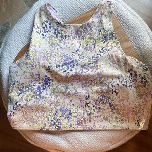 NWOT Athleta sports bra/ crop top, size L